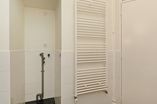 Medium property photo - Velpsestraat 211, 2573 SK Den Haag